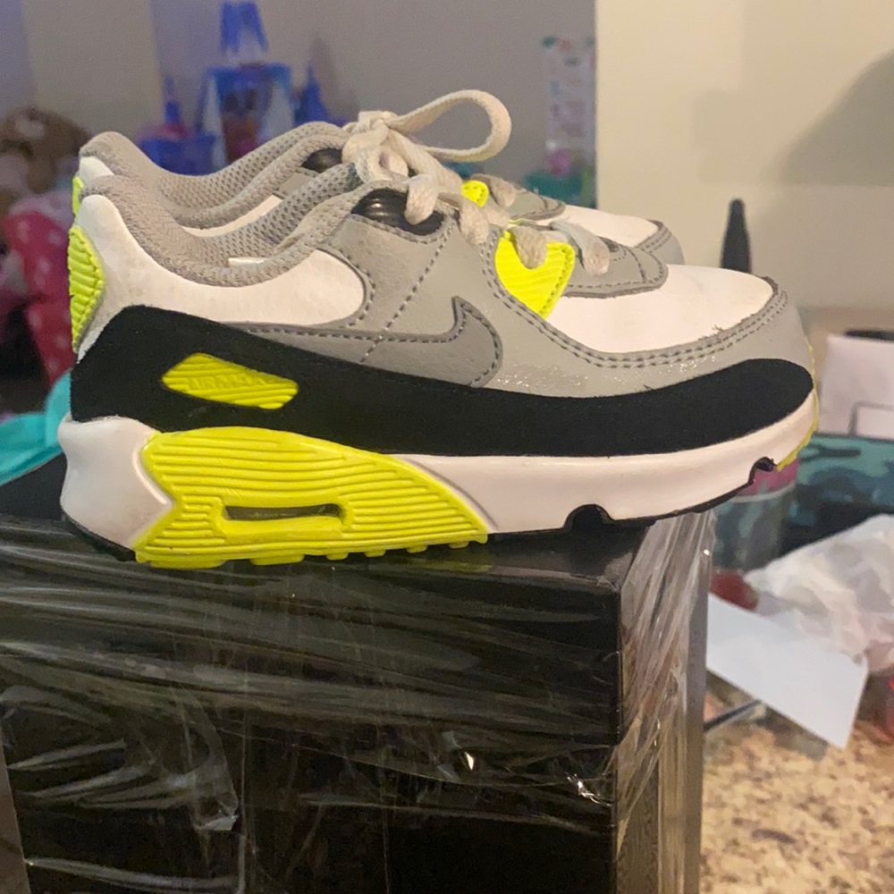 NIKE AIR MAX 90 yellow / black toddler 7c